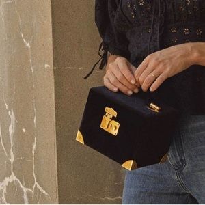 DOEN TESORO BAG -- BLACK VELVET BOX CLUTCH